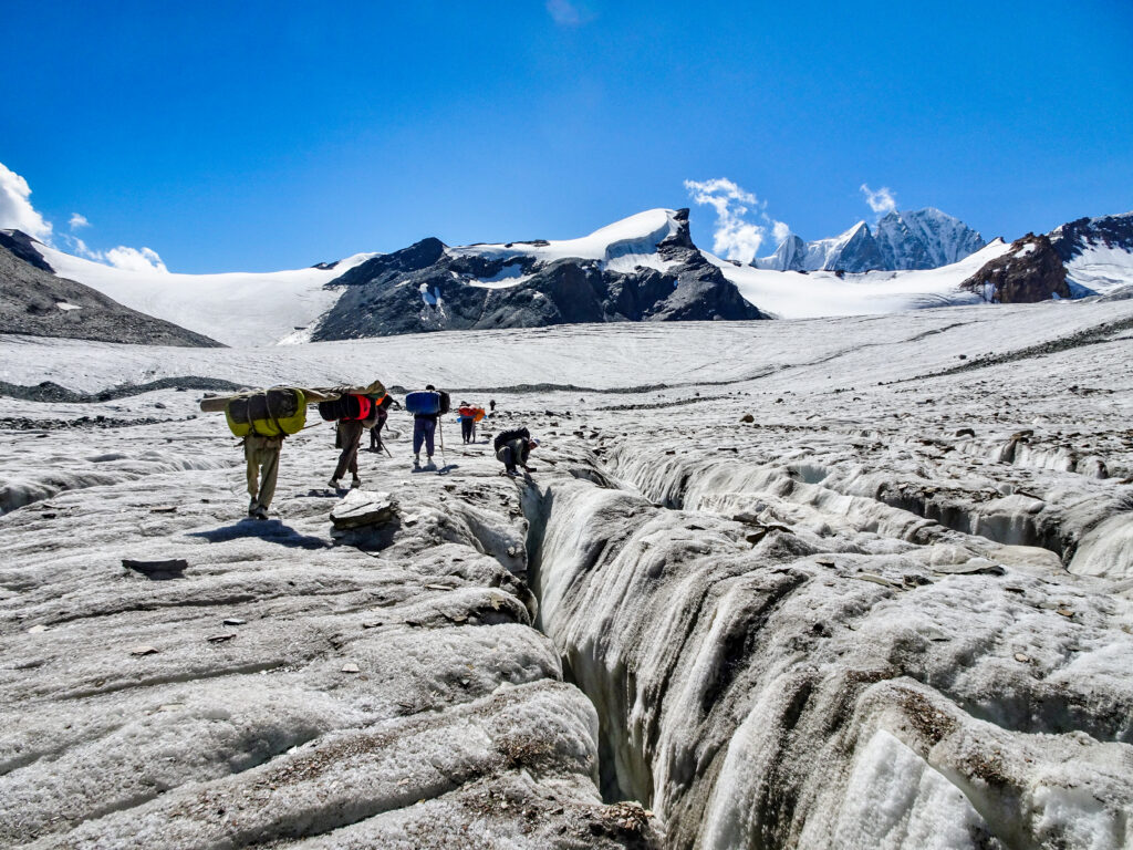 14 Day Naltar Pakhora and Assumbar Pass Trek: