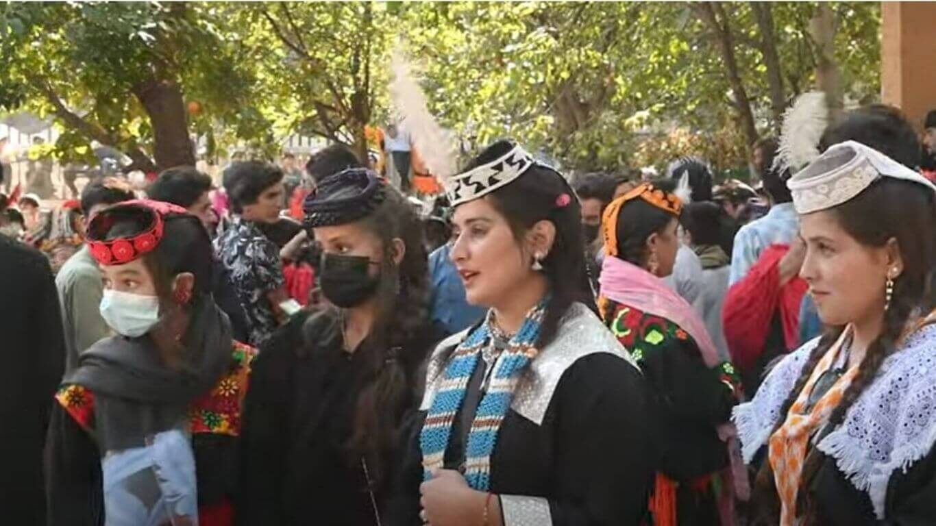 "11-Day Kalash Valley Adventure: Chilam Joshi Festival, Shandur Pass, and Gilgit-Baltistan Tour"