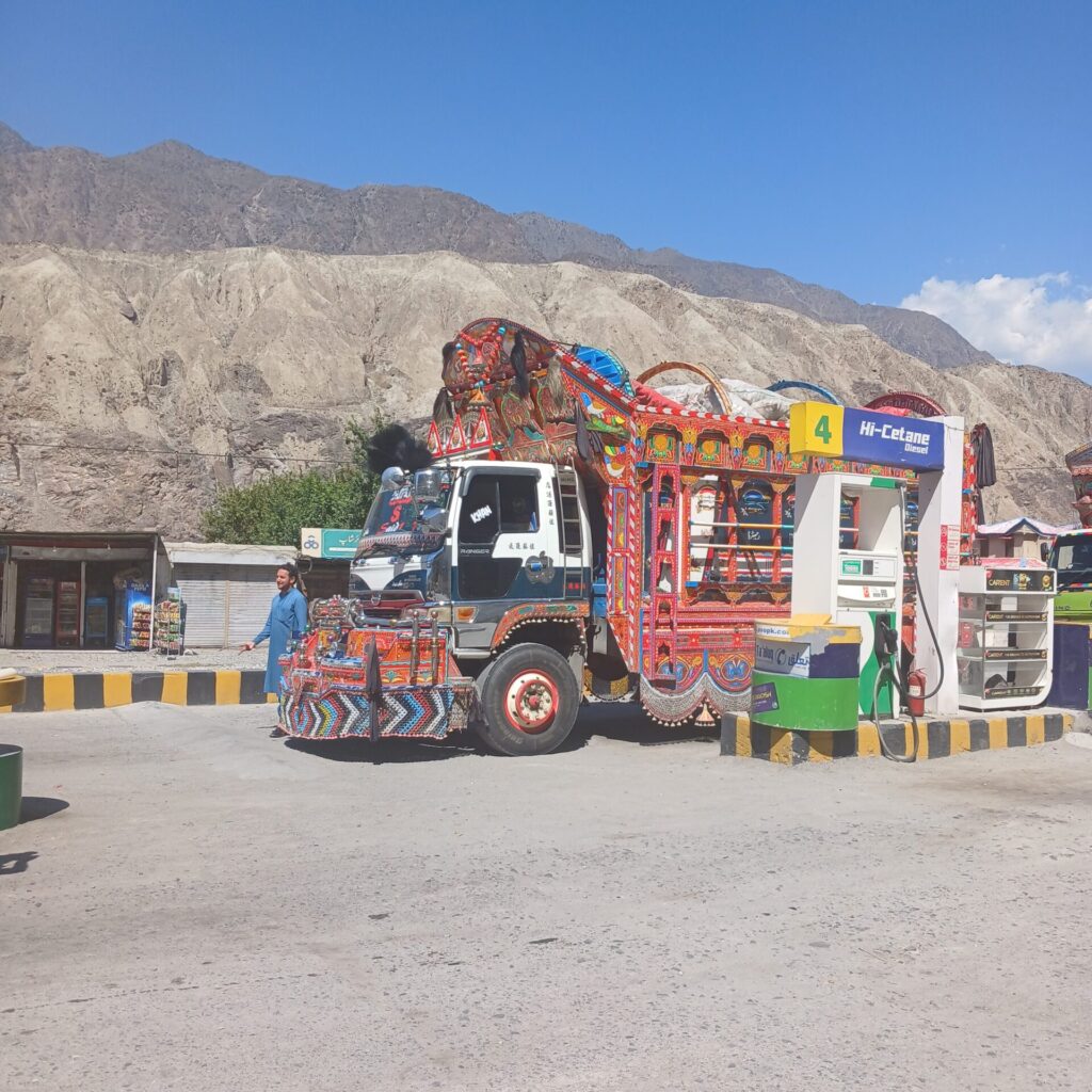 Discover the Natural Beauty of Pakistan A Paradise for Adventure and Serenity Seekers