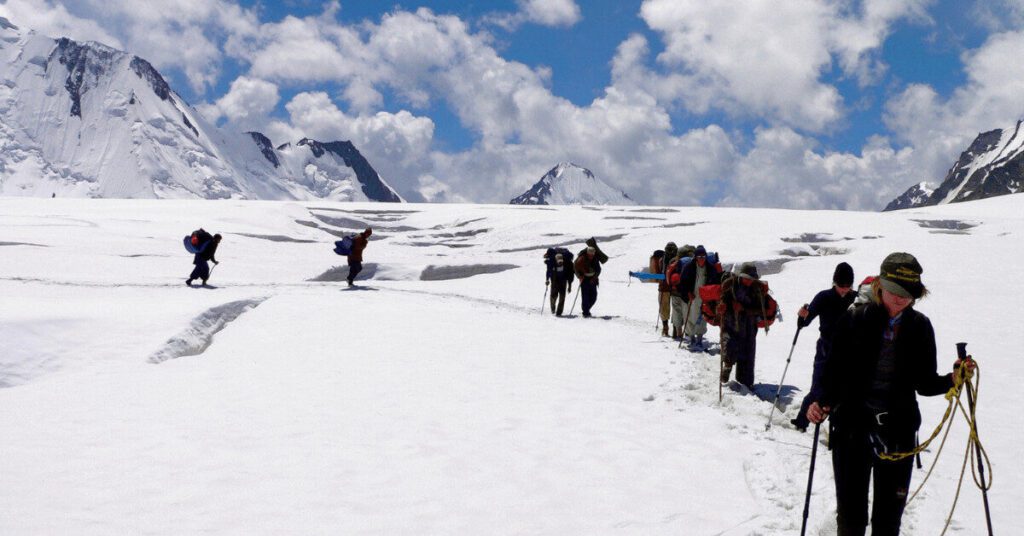 Top Trekking Routes in Ghizer Valley Pakistan (2026): 