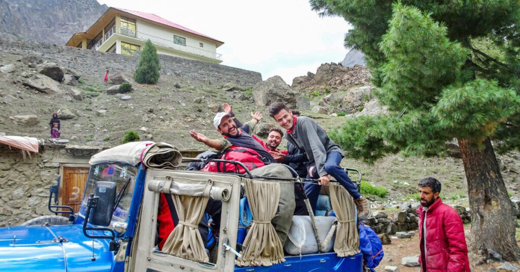 Top Trekking Routes in Ghizer Valley Pakistan (2026): 