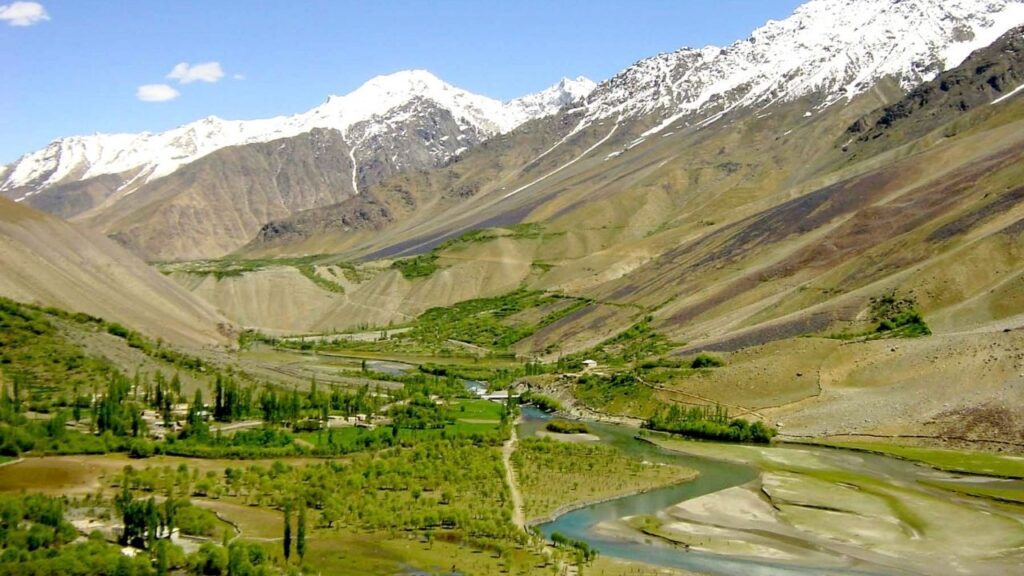 Travel to Pakistan in 2026