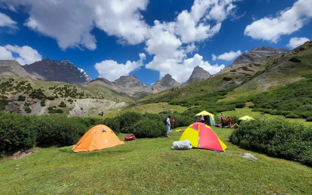Assumbar Pass Trek: A 4-Day Journey from Yasin to Ishkoman